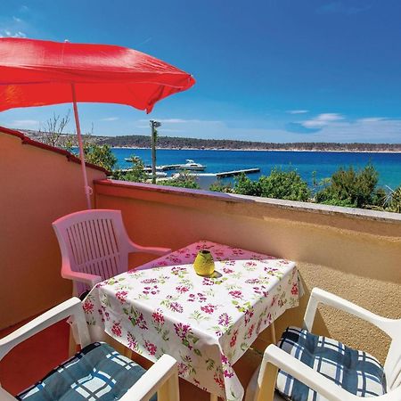 Nice Apartment In Rab With Kitchen Barbat na Rabu Экстерьер фото